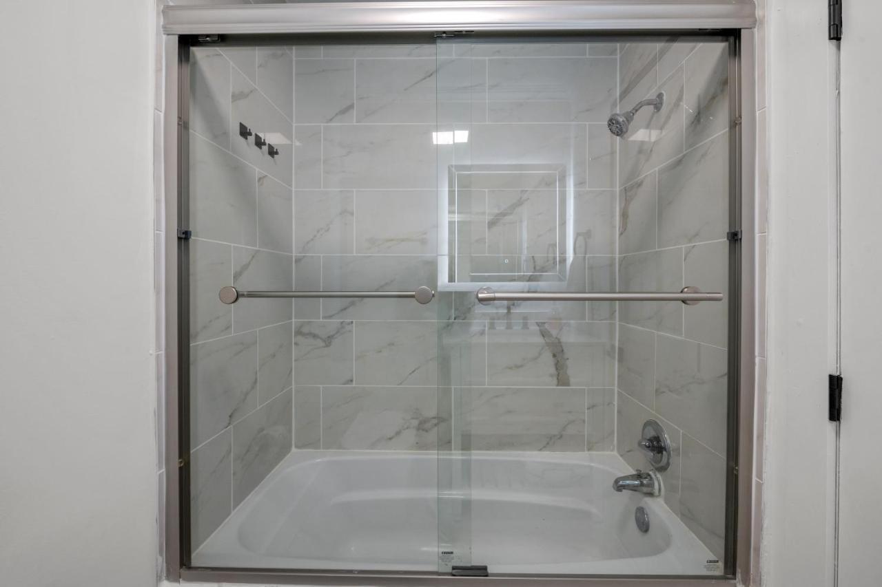 Bed and Breakfast Serendipity Миртл-Бич Экстерьер фото